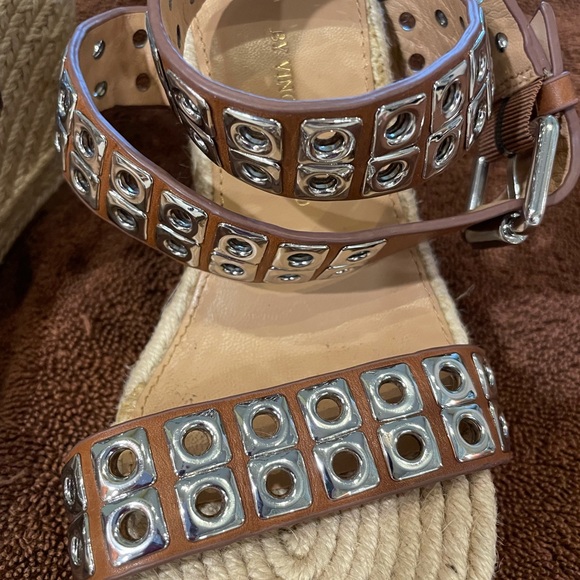 Vince Camuto Signature Leather Sandal 8 - Picture 5 of 7
